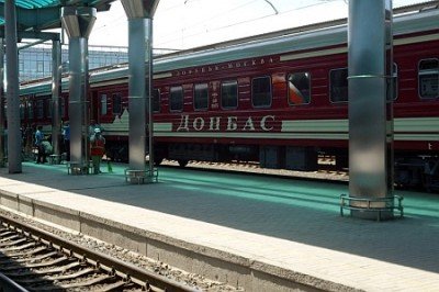 Донецкий железнодорожный вокзал возобновляет пассажирские перевозки