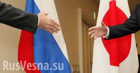 Премьер-министр Японии хочет заключить мирный договор с Россией