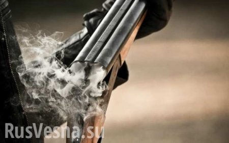 Под Одессой мужчина бросил гранату в полицейских и открыл по ним огонь (ВИДЕО)