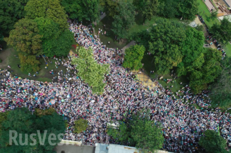 Крестный ход в Киеве собрал четверть миллиона верующих (ФОТО, ВИДЕО)